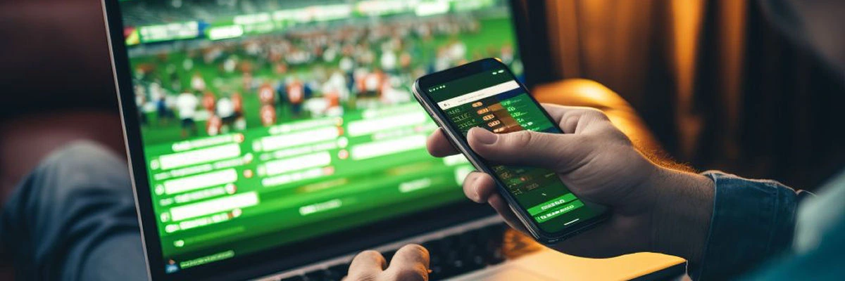 Arbitrage example with 2.10–2.10 odds and profit calculation